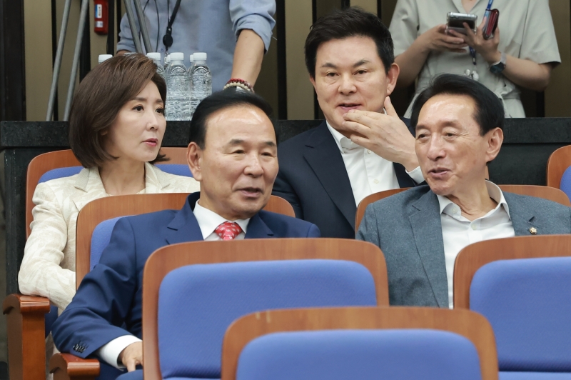 김태호 "李대통령 '연임 불추진' 밝히면 野도 개헌 논의 동참해야"