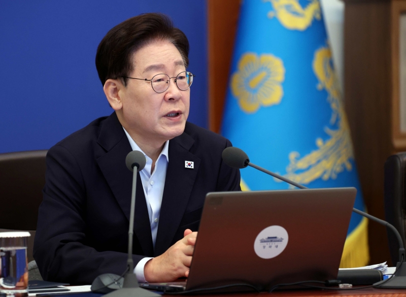 李대통령 "경찰, 앞으로 가장 큰 권력...警 개혁기구 구상해야"