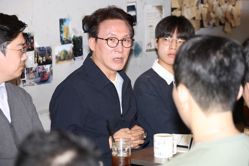 김민석 "2028 총선 주 싸움터는 낙동강…부산·광주, 민주화 투톱 도시"