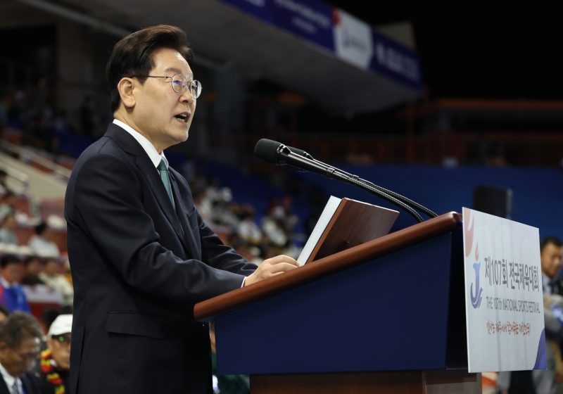 "희생 잊지 않겠다"...이 대통령, 부천 화재 순직 소방관 애도