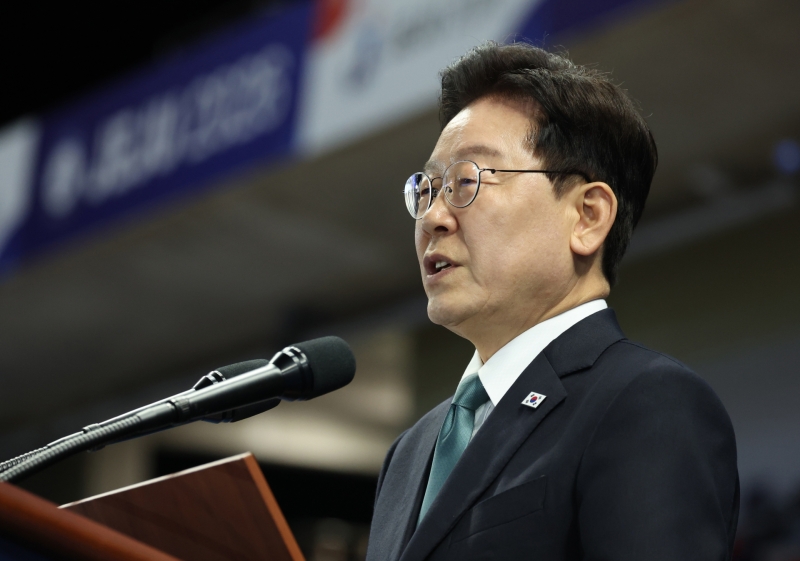 李대통령 "'국무회의 공개라 말 못 한다'는 건 거짓말…이해 어려워"
