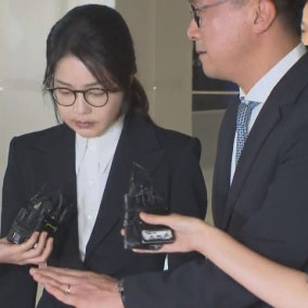 “가방·목걸이·구두”… 통일교, 김건희 여사 ‘명품 선물’ 실물로  드러났다
