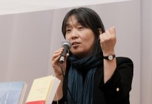 한강 ‘노벨문학상’ 수상에 외신도 들썩…“한국문화, 국제적 영향력↑”