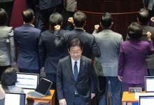 주진우가 주목한 ‘이재명의 미소’…與 “소름 돋아”