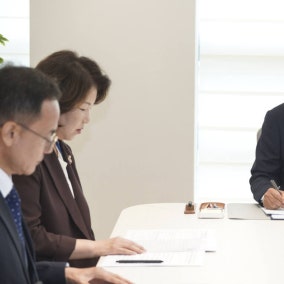 안민석 경기도교육감, 제1호 공약 '폰 프리 스쿨' 추진계획 결재