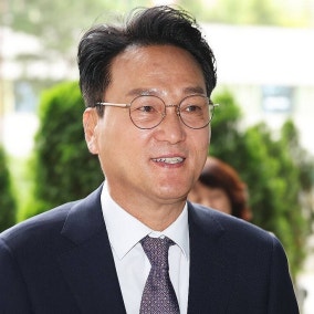 안민석표 '폰 프리 스쿨' 경기교육청 인권위 충돌 가능성 부각