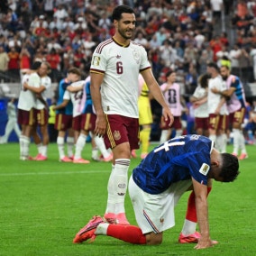 '무적함대' 스페인, 프랑스 2-0 격파…16년 만에 결승 진출